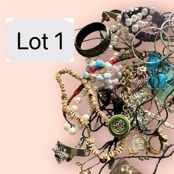 Jewelry Lot Over 1 lb Of Craft Jewelry Most Wearable Vintage -Modern Some Resell - Picture 3 of 11